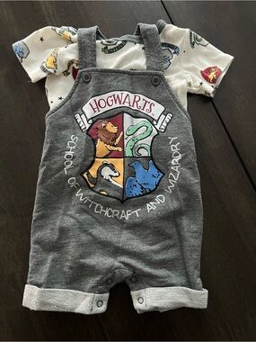 Warner Bros. Baby Grey Knit Romper with Hogwarts Label